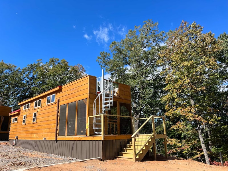 Lookout Loft Cabin-1